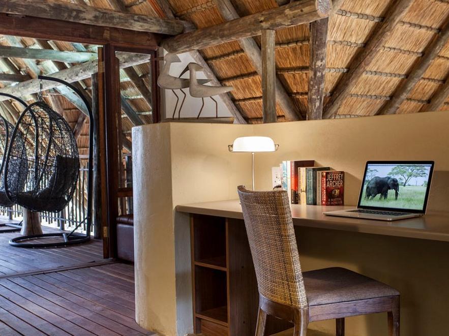 Tambuti Lodge Pilanesberg Exterior photo