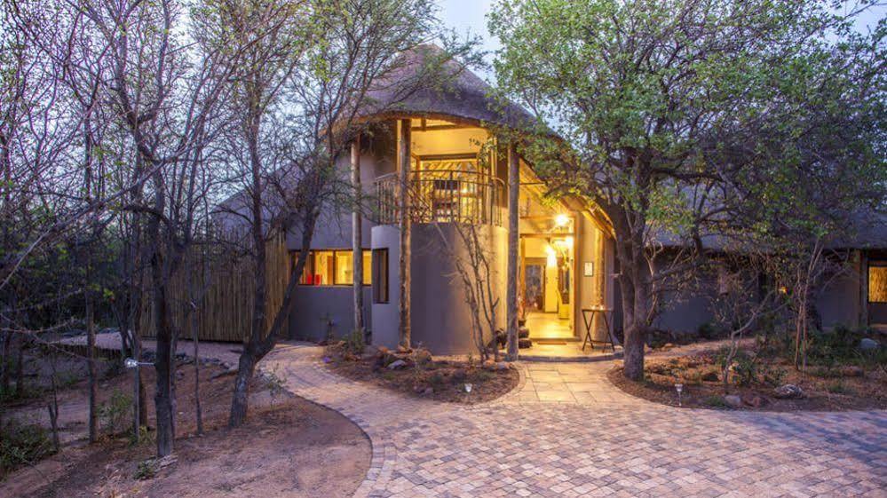 Tambuti Lodge Pilanesberg Exterior photo