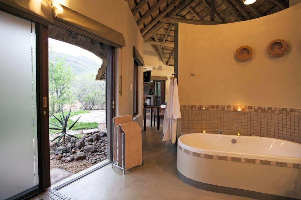 Tambuti Lodge Pilanesberg Exterior photo