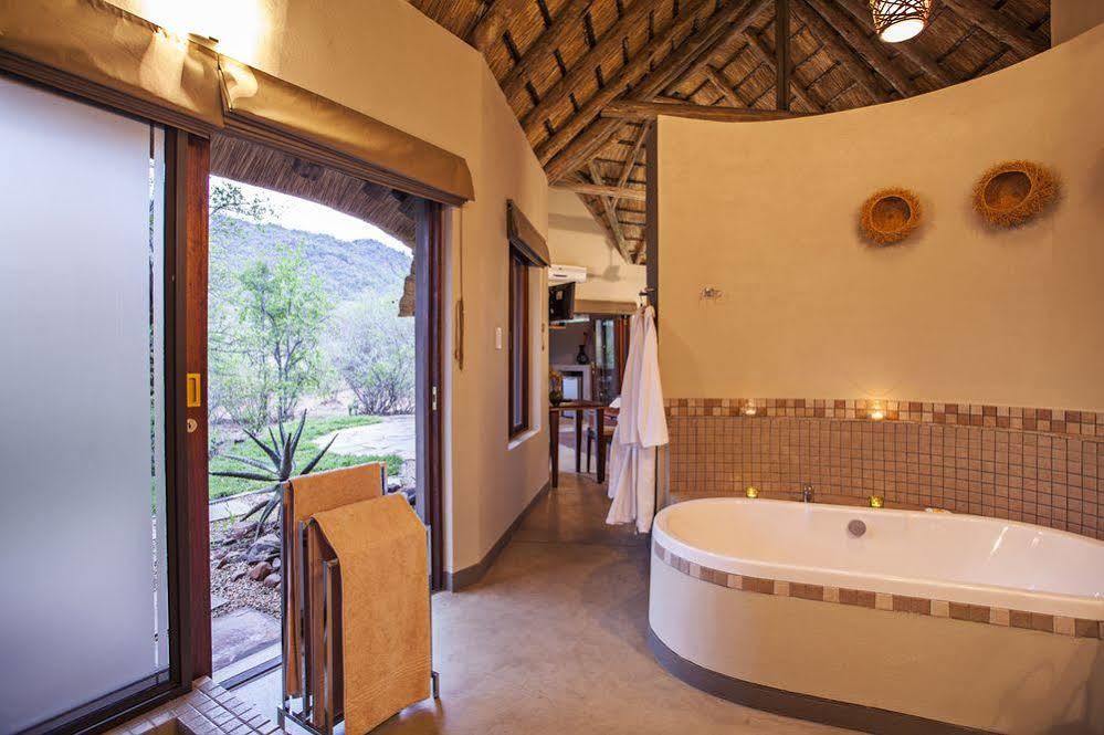 Tambuti Lodge Pilanesberg Exterior photo