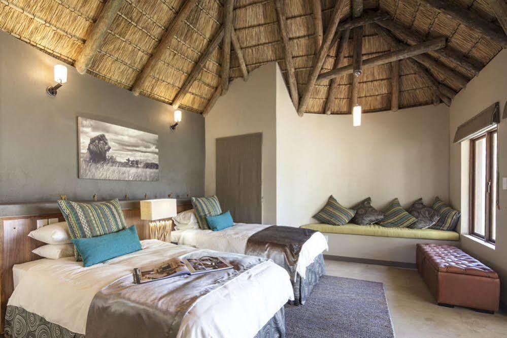 Tambuti Lodge Pilanesberg Exterior photo