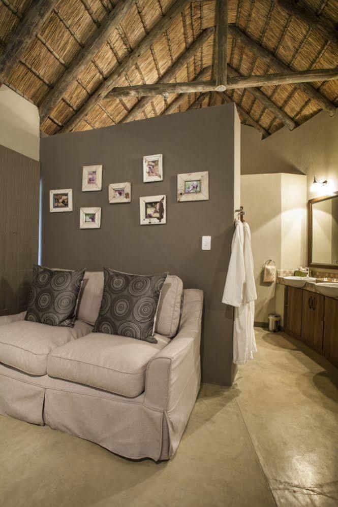 Tambuti Lodge Pilanesberg Exterior photo