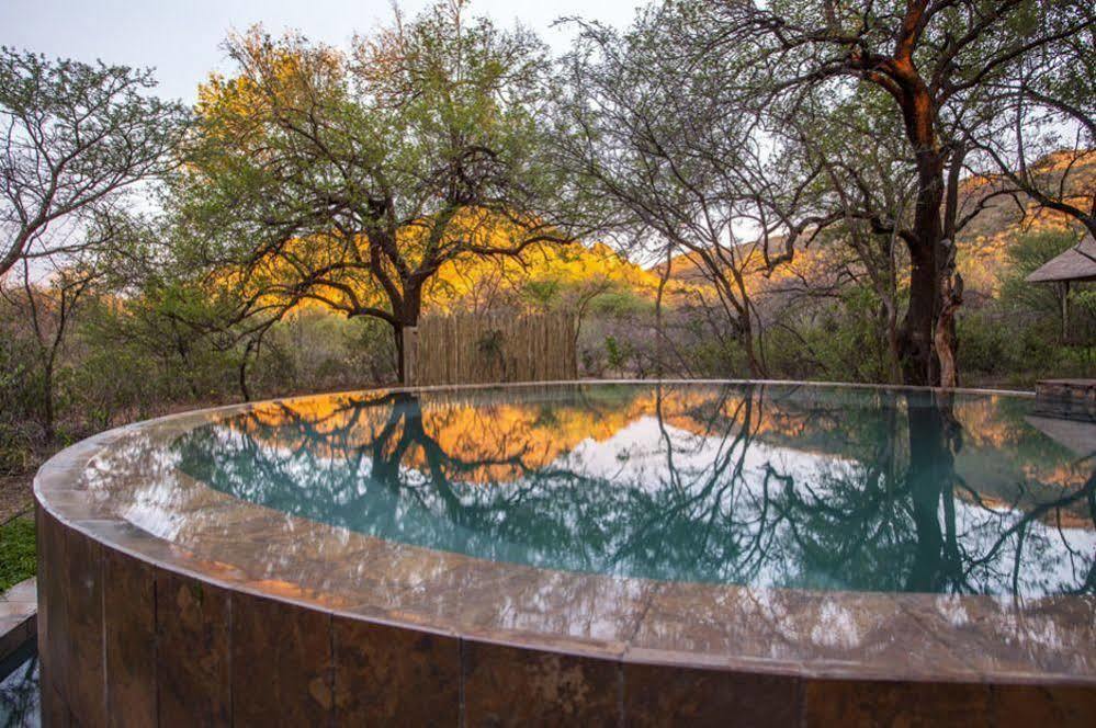 Tambuti Lodge Pilanesberg Exterior photo